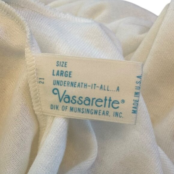 NOS Vintage Vassarette Juniors White Penguin Roller Skate Nightgown – Size Large - Picture 6 of 7